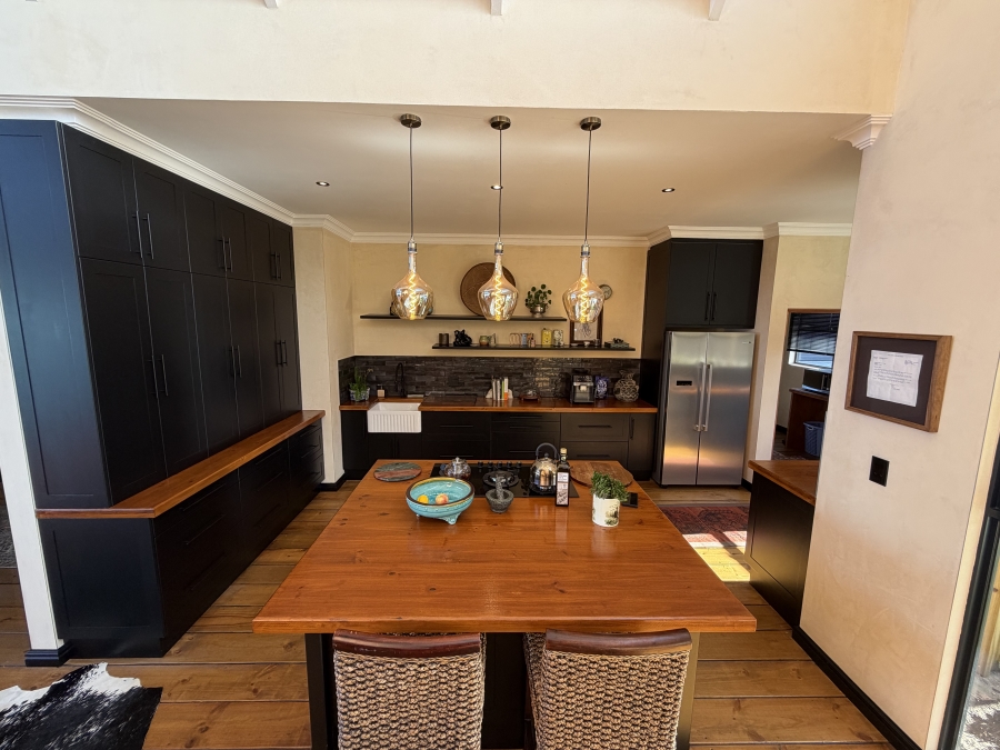 4 Bedroom Property for Sale in Hansmoeskraal A H Western Cape